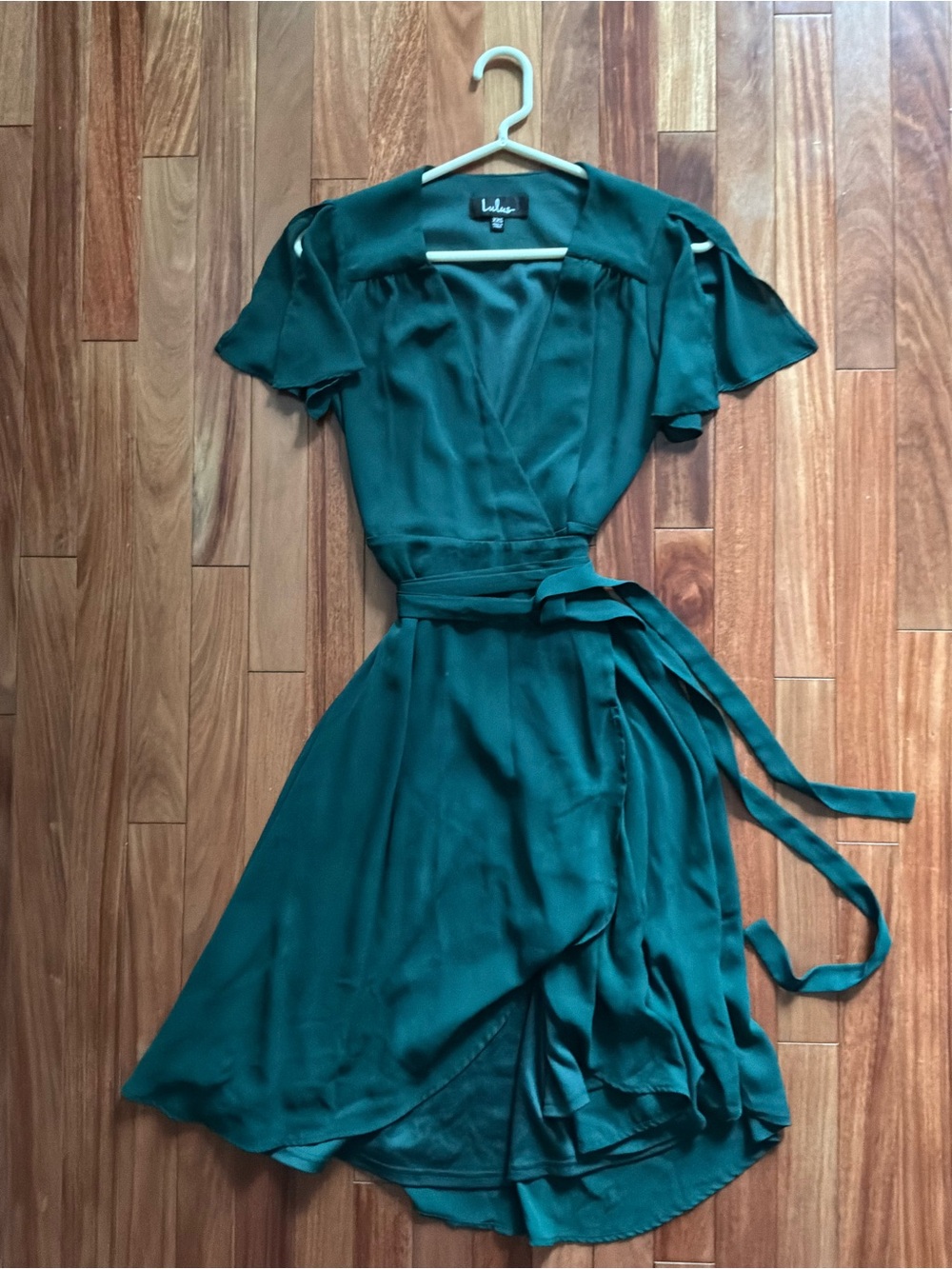 Beautiful Lulu's Emerald Green Wrap Dress
